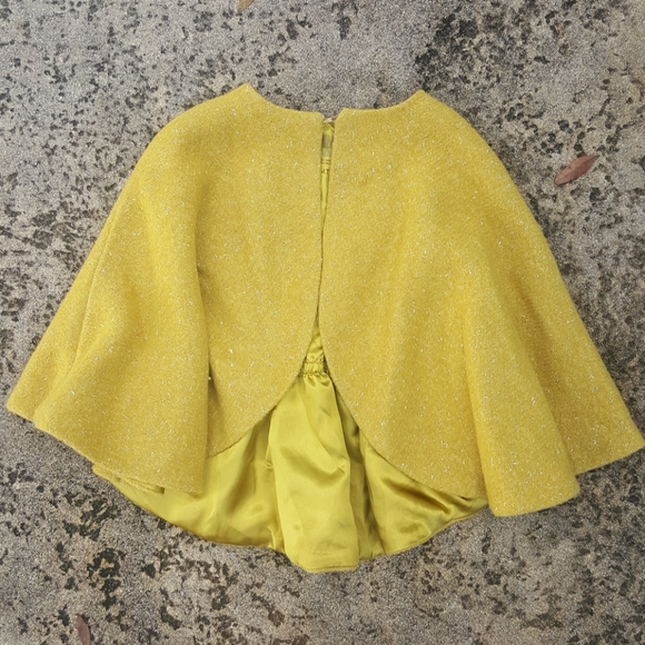 OshKosh B'gosh Other - FINAL SALE-Osh Kosh Wool Mix Batwing Crop Cape